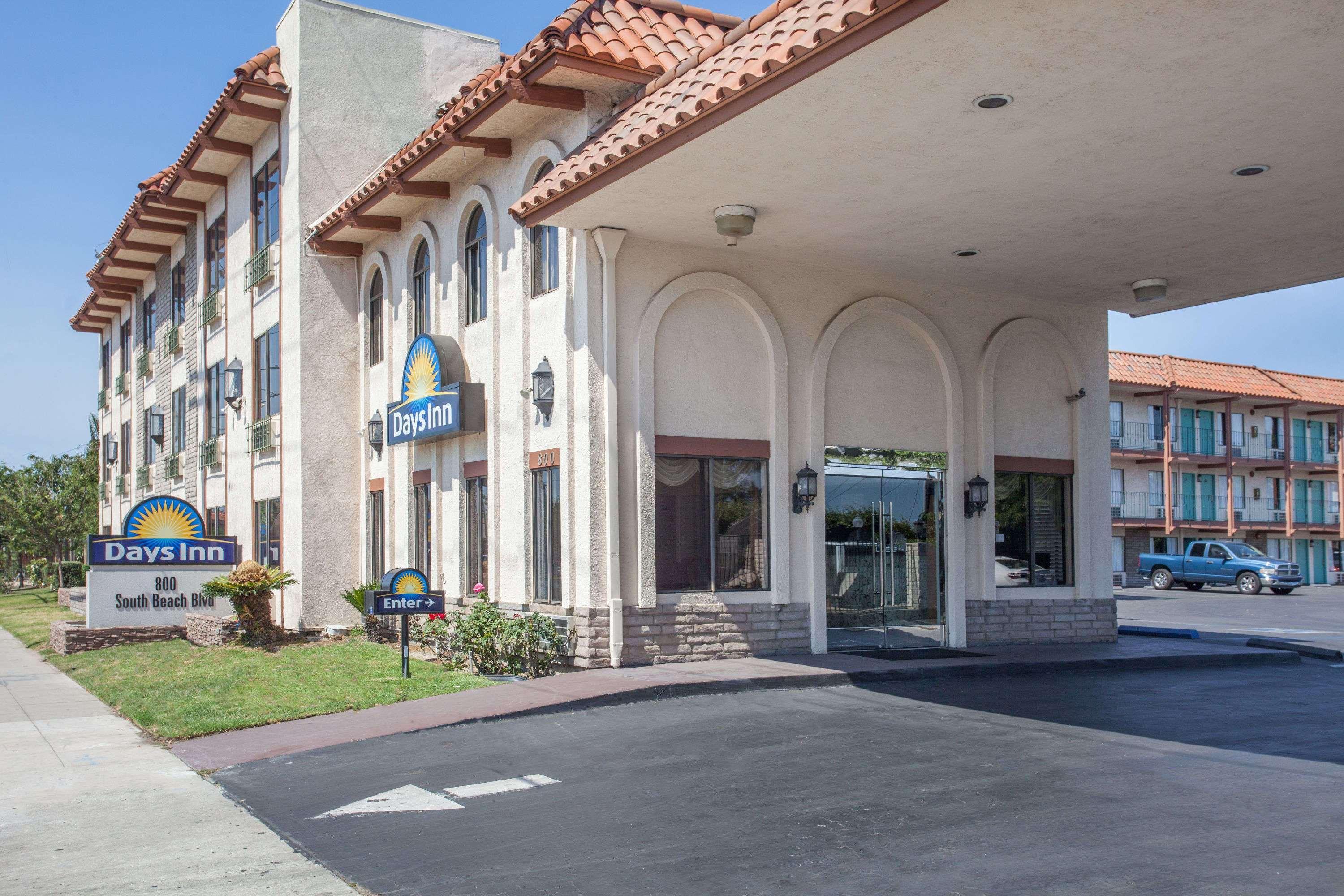 Days Inn By Wyndham Anaheim Near The Park Eksteriør bilde