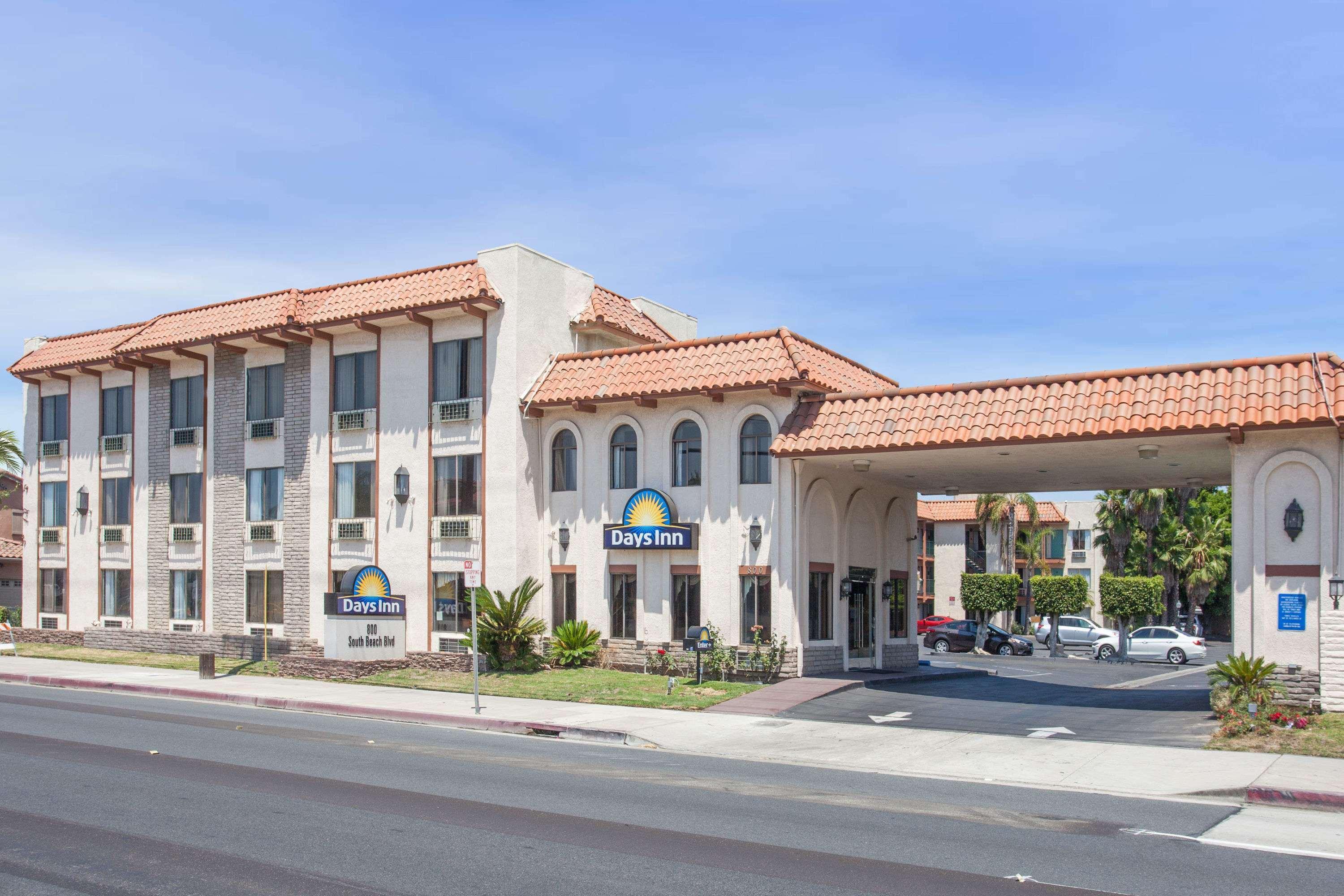 Days Inn By Wyndham Anaheim Near The Park Eksteriør bilde