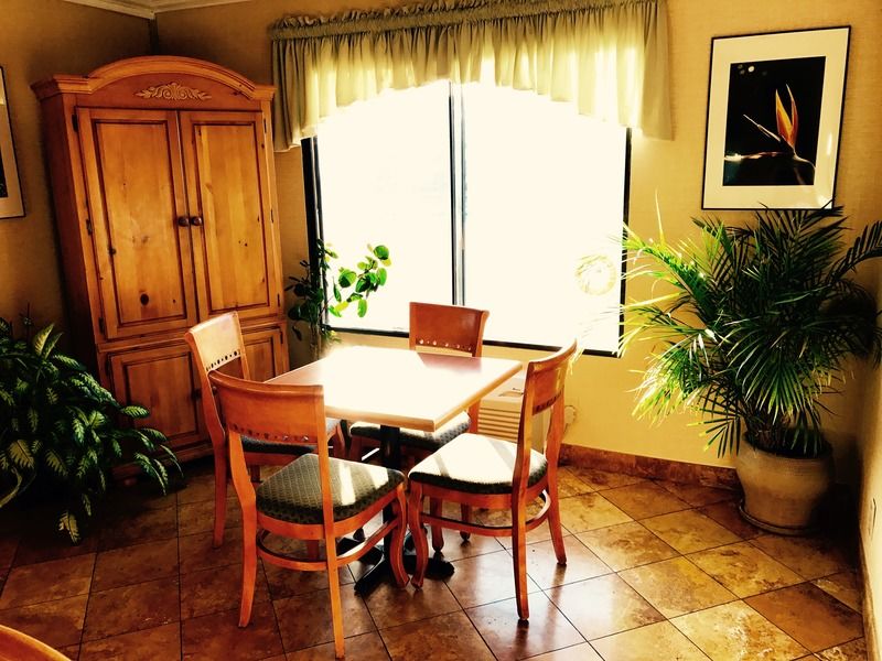 Days Inn By Wyndham Anaheim Near The Park Eksteriør bilde