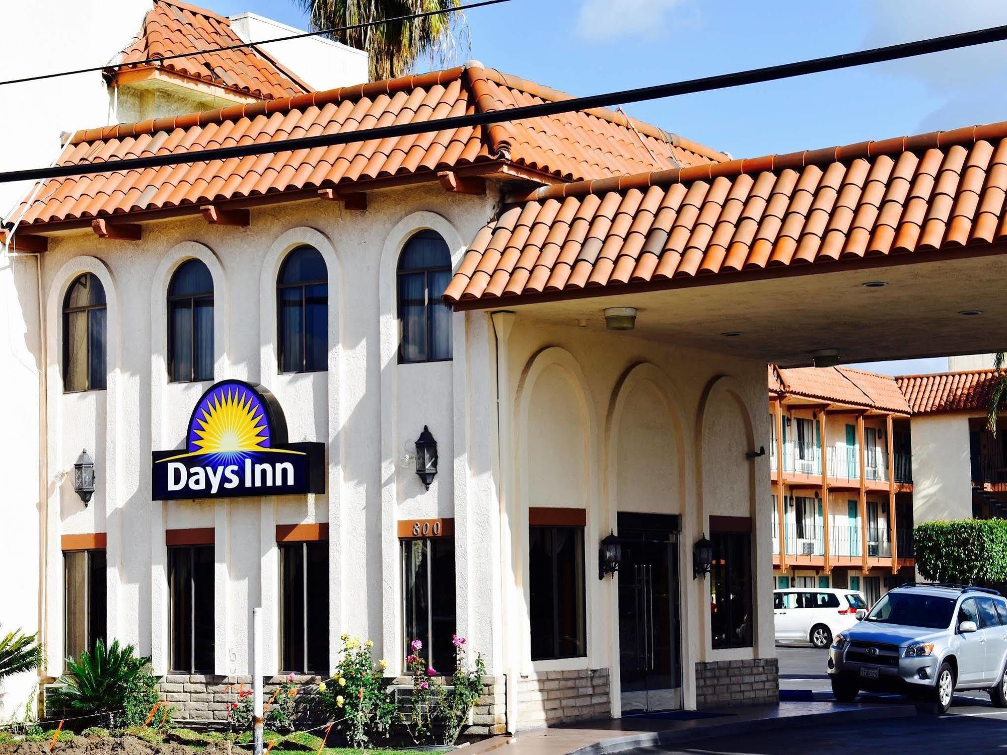 Days Inn By Wyndham Anaheim Near The Park Eksteriør bilde