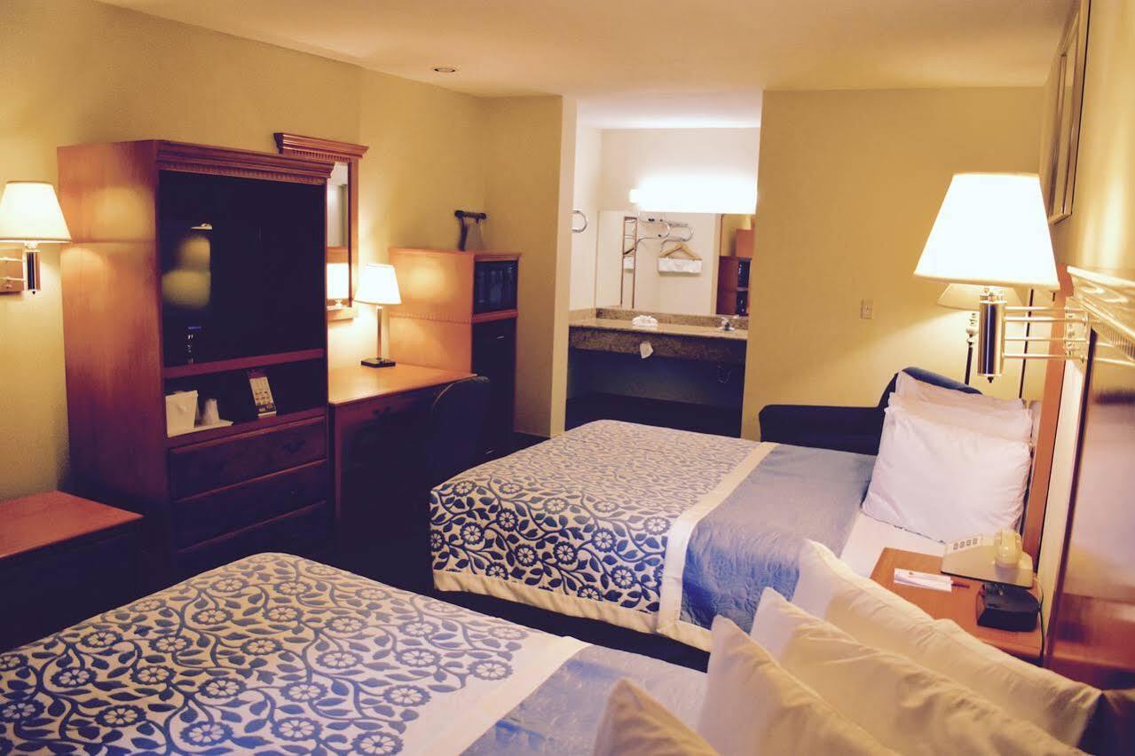 Days Inn By Wyndham Anaheim Near The Park Eksteriør bilde